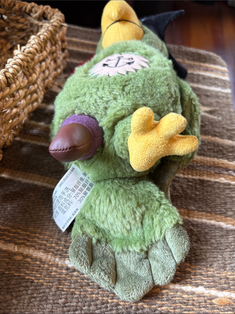 Disney Pirates of the Caribbean Peg Leg Pete Parrot Plush - Picture 4 of 7